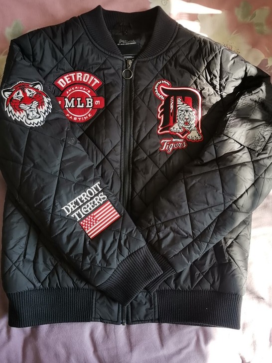MLB棒球棉服男款外套！黑色，尺码xl 1...