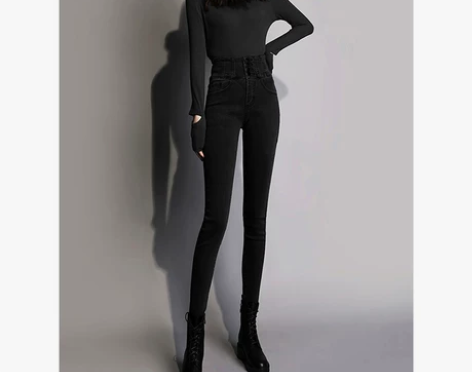 ?猫赞 牛仔裤，仅试穿，纽扣有瑕疵，想想还...