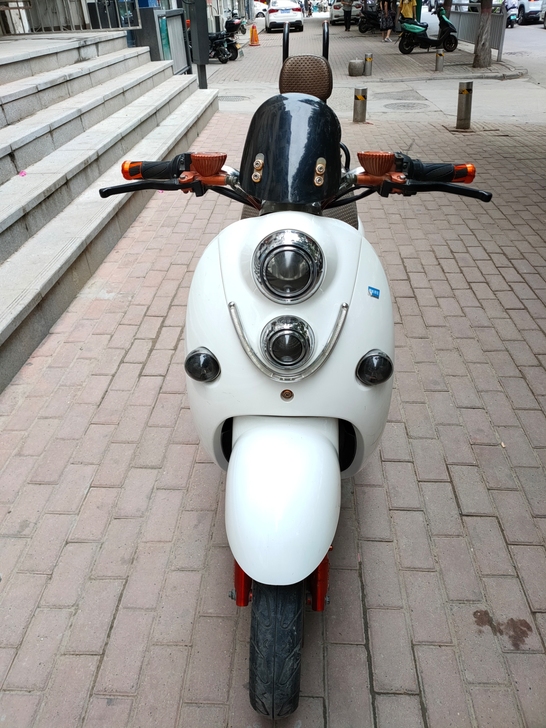 郑州二手电动车，新国标雅迪 爱玛原装电动车...