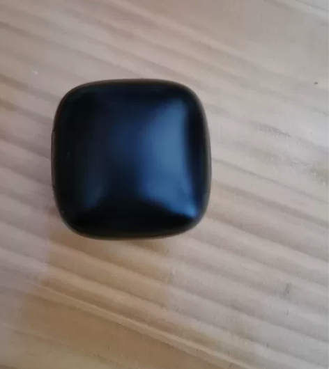 纽曼单耳蓝牙耳机 功能完好  充电仓充满电...