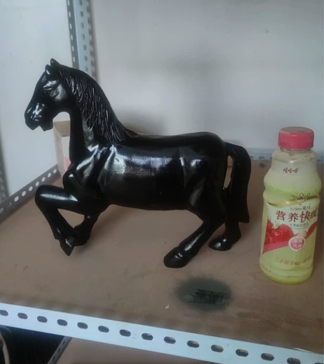 木雕马，黑马木雕样品，仅有一个，100包邮...