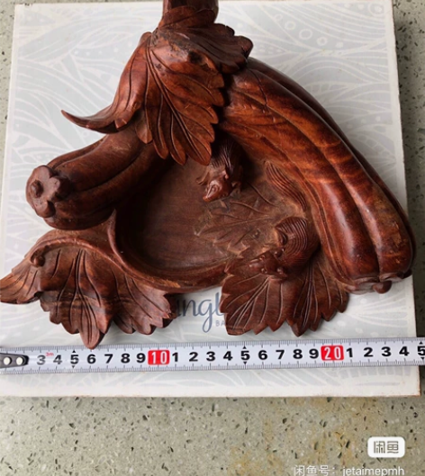 精美木雕作品。尺寸和重量图片都有。N年前的...