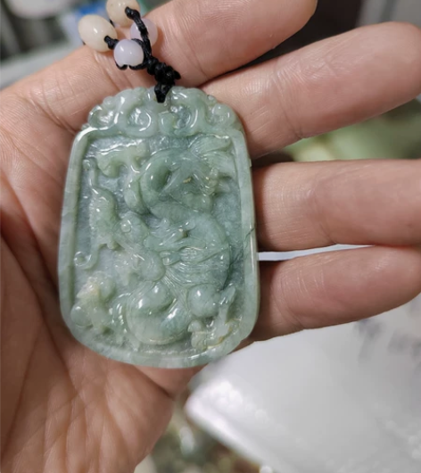 玉雕龙牌，包天然材质，其他自鉴。 感兴趣的...