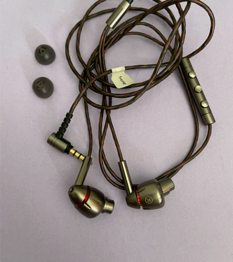 1MORE/万魔 四单元圈铁耳机 1MOR...