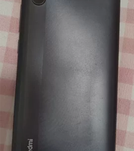 红米9A 4+64，全原无修，后镜头摔碎了...