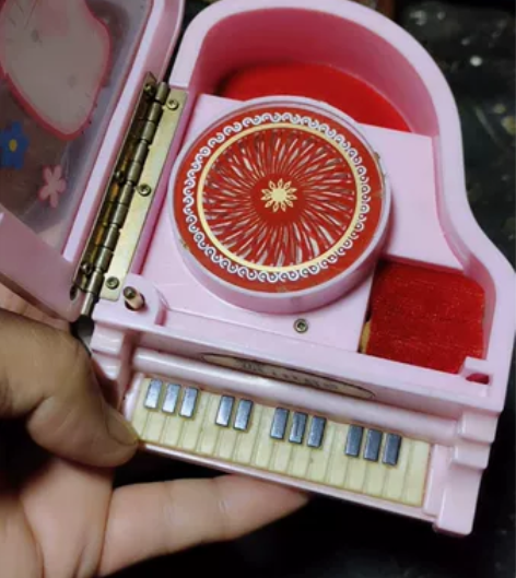 音乐盒，童年的回忆怀旧收藏，声音清脆锐耳，...