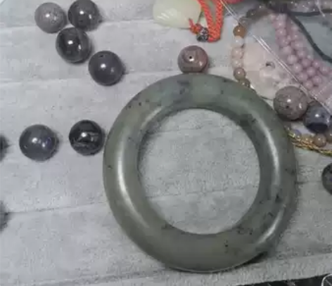 (繁星点点)青梅家青花籽料大轮胎手镯 感兴...