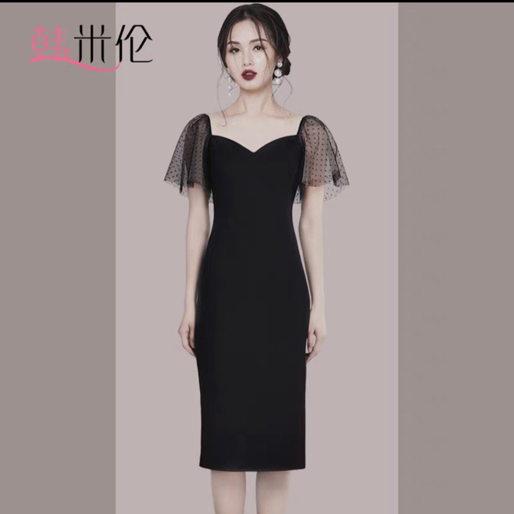黑色气质收腰连衣裙，入手时258元，9成新...