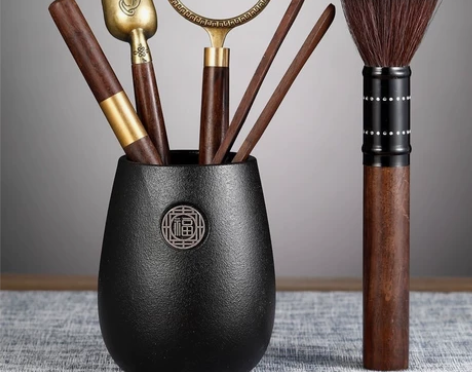 表姐店面到期，茶馆不打算继续开了，低价处理...