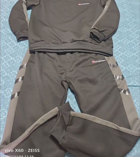 闲置全新正品男士套装，kM品牌，运动套装春...
