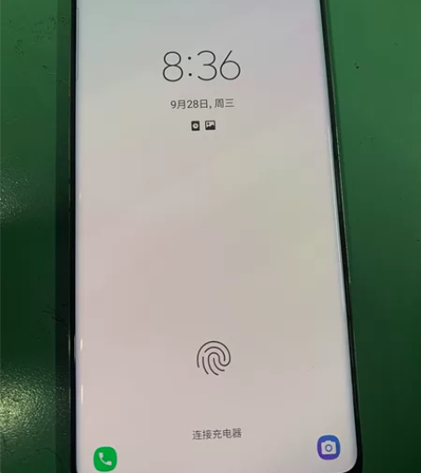 三星S 10 5G版 8把+256G后壳碎...