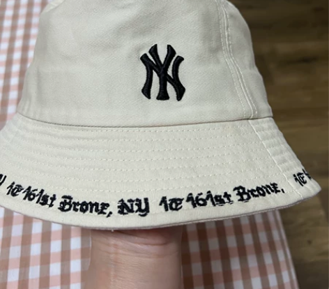 MLB渔夫帽，经典NY标，米白色，头围57...