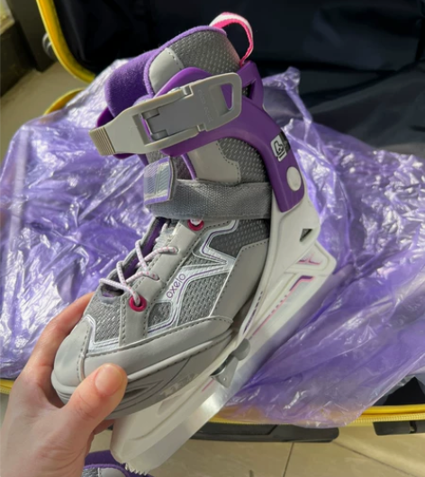 迪卡侬儿童冰刀鞋，滑冰鞋，可调尺码，特别漂...