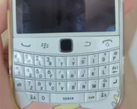 黑莓手机，九成新，没有修过没有磕碰划痕，买...