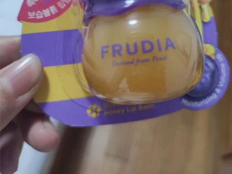 买多了，转让一瓶FRUDIA小蜜罐润唇膏，...