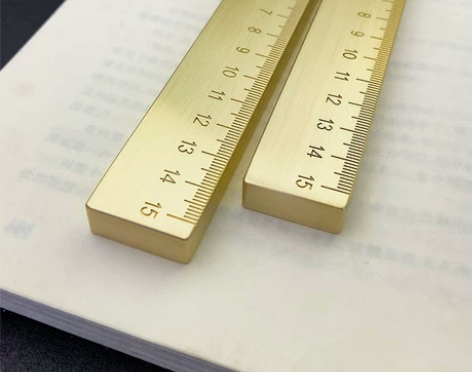 宣纸镇纸黄铜镇纸刻度实心金属压书毛笔练字压镇