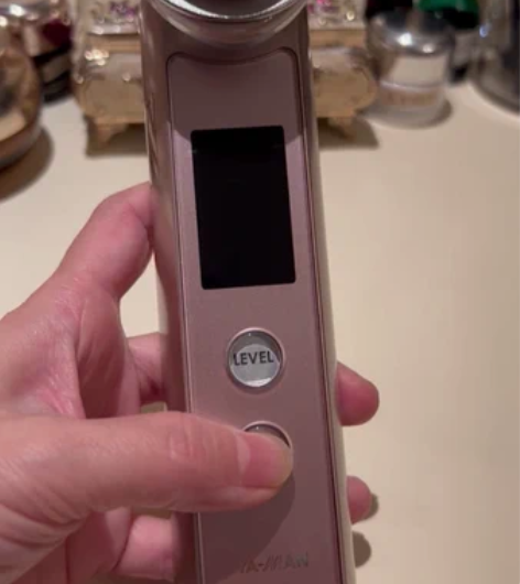 雅萌多功能美容仪，2019年日本东京专柜购...