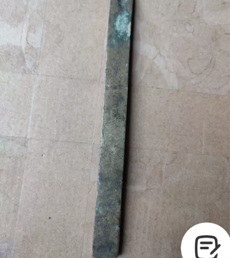 全品铜器镇纸，有点不平，没有雕工 感兴趣的...