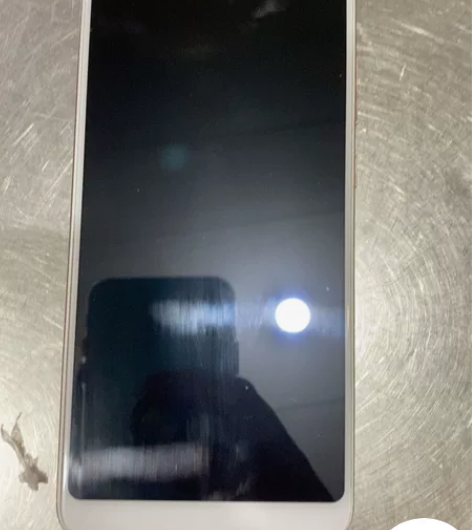 海信F26全网通手机，3+32内存，几乎全...