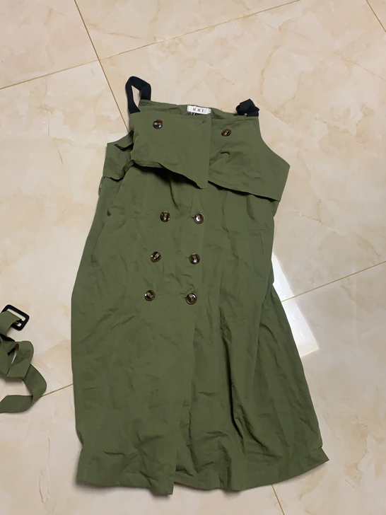 背带裙 4xl 全新