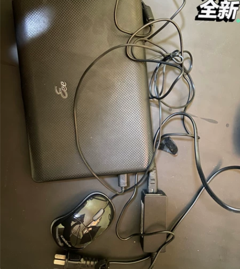 华硕小笔记本电脑，携带方便，9成新 感兴趣...