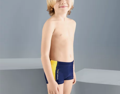 九成新超低价25元包邮,范德安 儿童泳衣2...