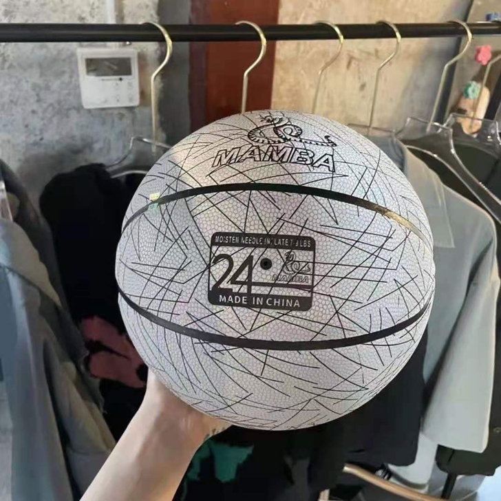 美士达（MiSDA）限定版黑曼巴科比反光7...