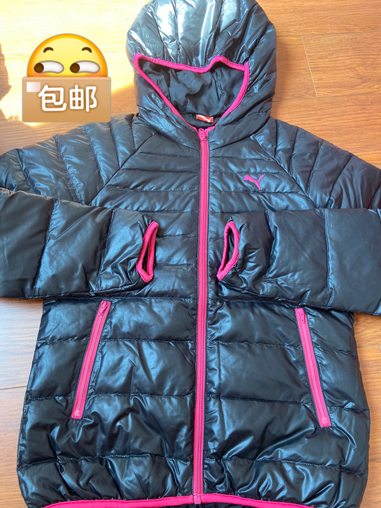彪马女款羽绒服，S码，帽子处有坏点，穿时候...