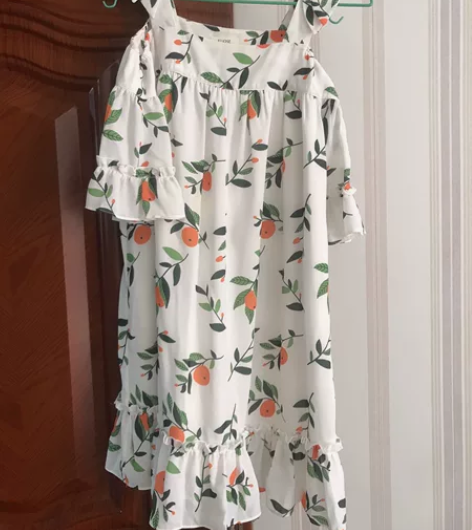 阔色雪纺露肩连衣裙,M码,全新未穿,喜欢可...