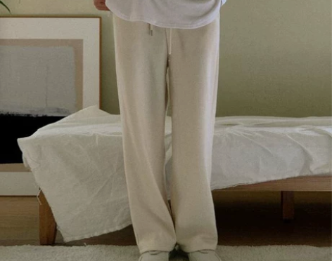 韩国东大门代购加绒直筒阔腿裤， 实物如图，...