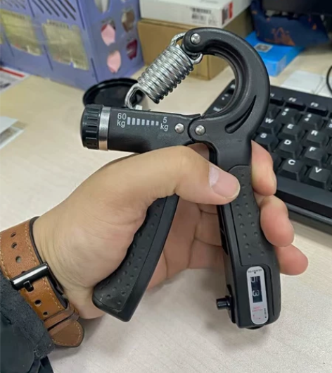 捡漏9.68包邮全新自动计数握力器训练康复...