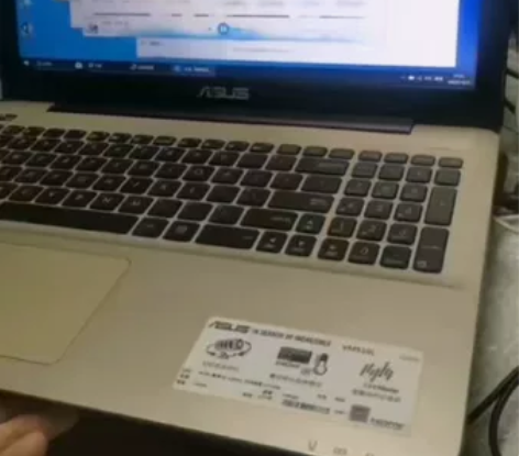 华硕高配游戏本，i5处理器8g内存240g...