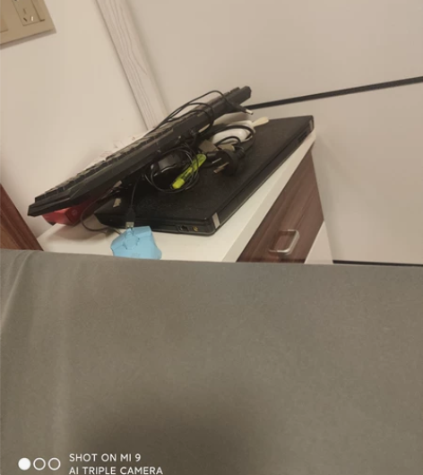 送充电器送键盘能开机正常办公 感兴趣的话点...