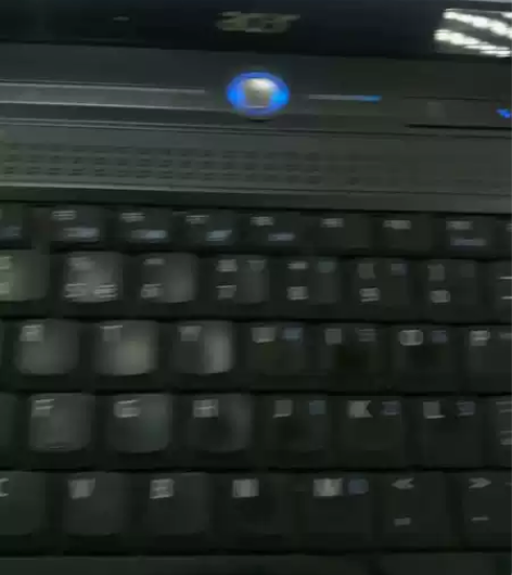 acer笔记本电脑4930g,看电影上网办...