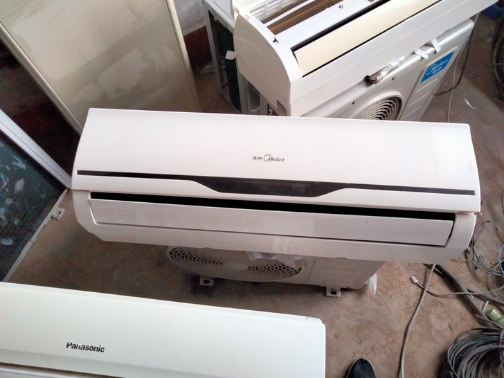 美的1P变频空调，799