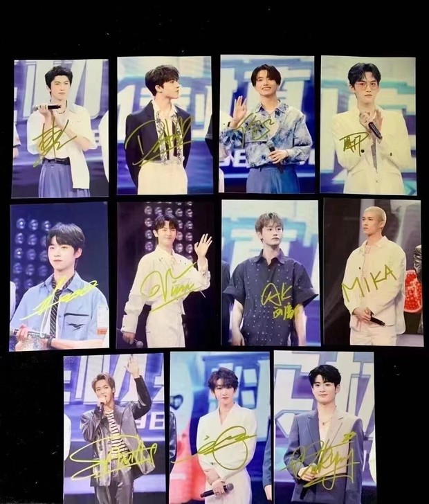 into1纯甄杭州见面会签名照刘宇签名照赞...