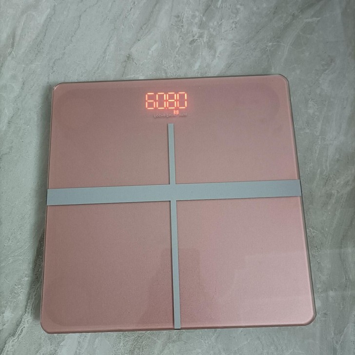 usb充电电子称体重秤家用宿舍体重精准家用...