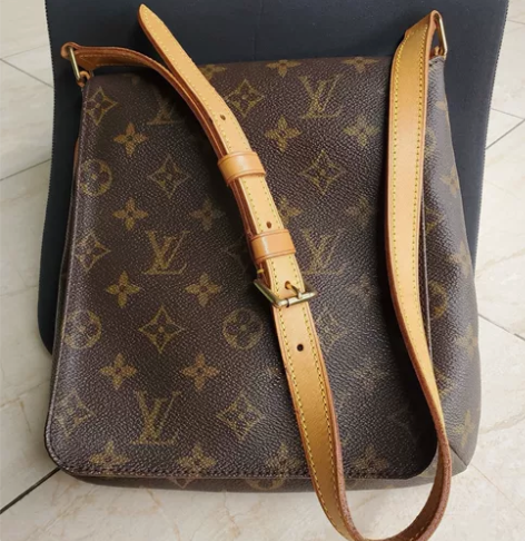 路易威登Lv王菲中古包 小号 包内有编号 ...