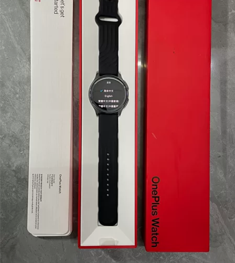 一加oneplus watch手表箱说齐全...