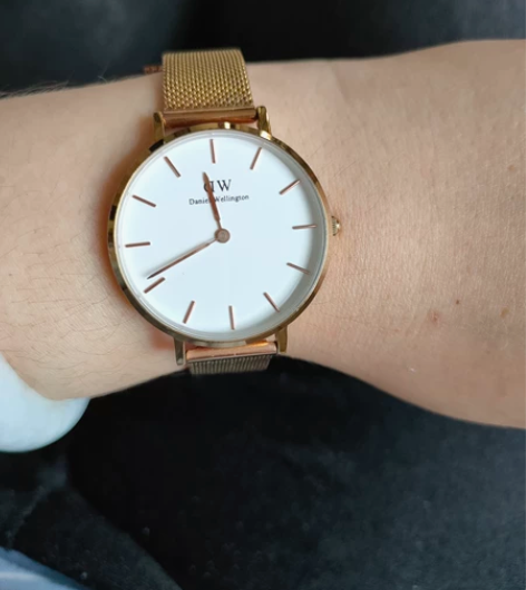 DW手表功能完好。待过一年 感兴趣的话点“...