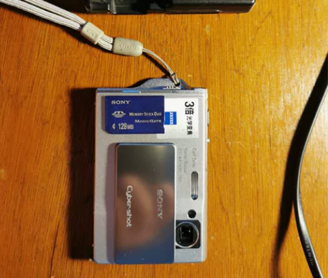 索尼 Sony DSC T7 外观成色绝佳...
