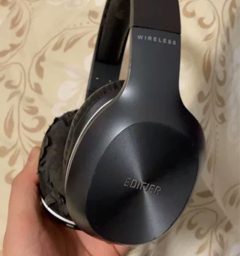 漫步者W800BT,买的179,买了好几年...