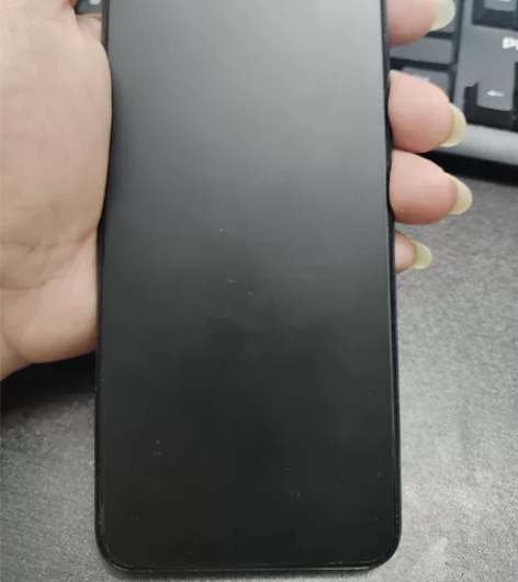 真我Q3s高配版8+256g，在保中。自用...