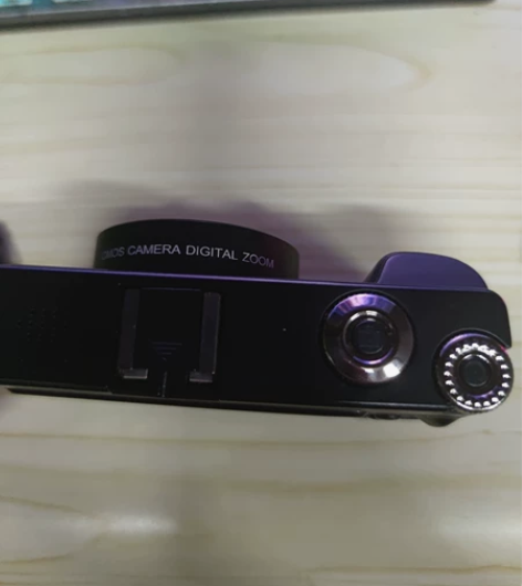 4K索达佳 数码相机 镜头是可以翻盖的  ...