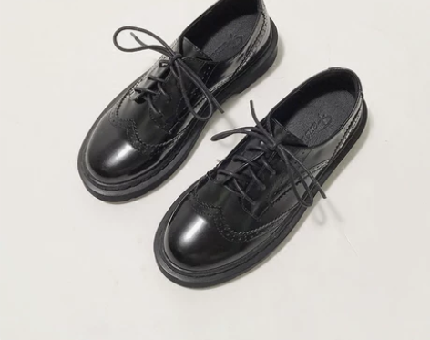 春季女生布洛克厚底鞋学院风英伦复古小皮鞋女...