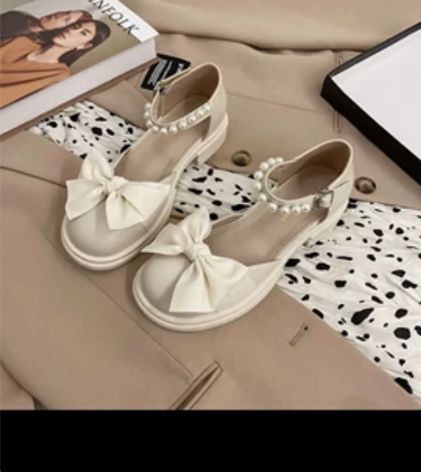 贾不假旗舰店购买，玛丽珍鞋女2022年春季...