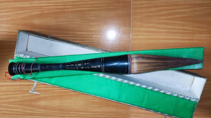 狼毫大斗笔，八十年代的老毛笔，狼毫水牛角制...