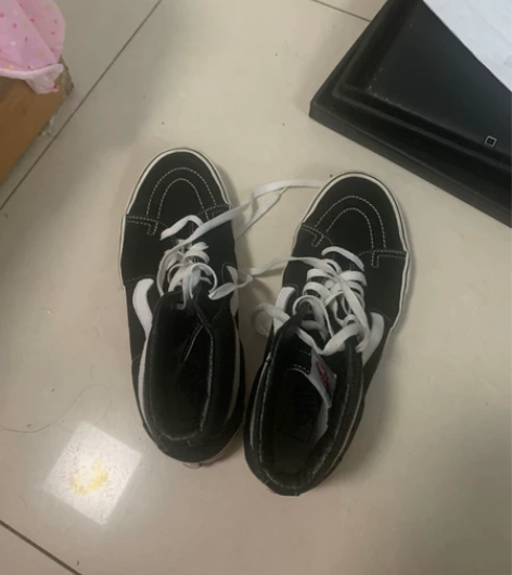 VANS板鞋41码 感兴趣的话点“我想要”...