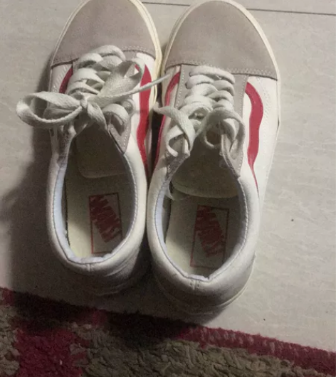 vans鞋子 红白条纹 8新 已经洗过了7...