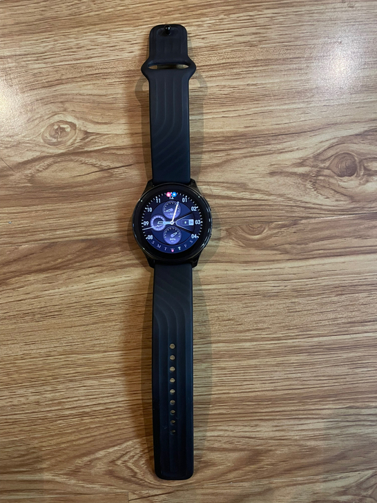 一加手表，苏宁易购官方旗舰店购买，有发票在...